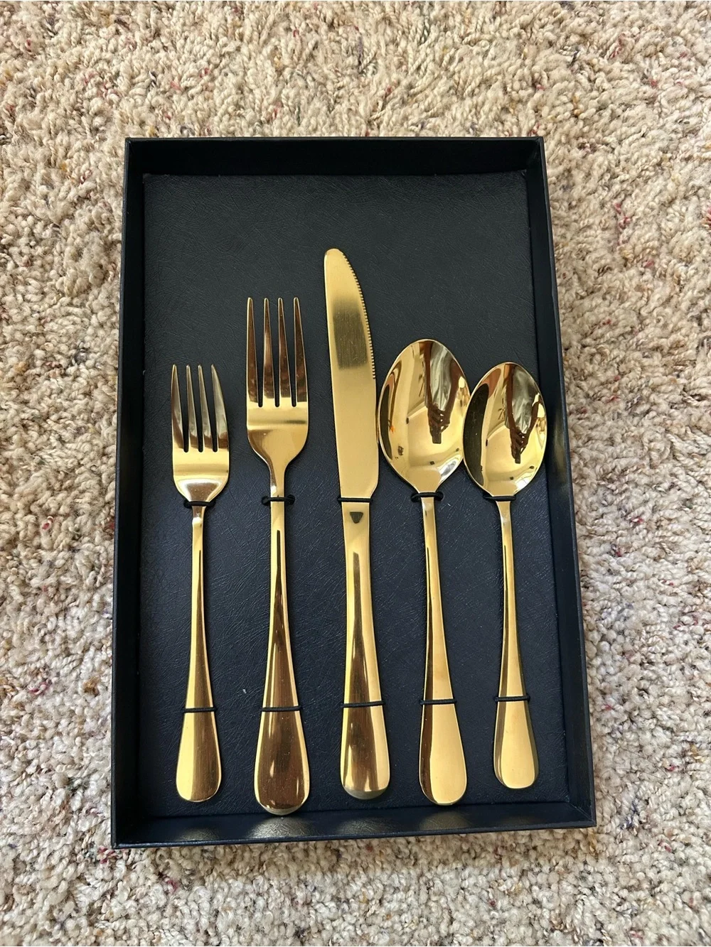 Supraq Gold Flatware Set - Polished Gold 4-Piece Place Setting